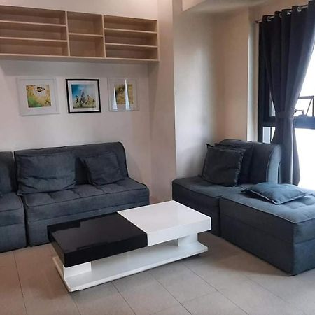 Spacious 2 Bedroom Unit With Pool Manila Exterior foto